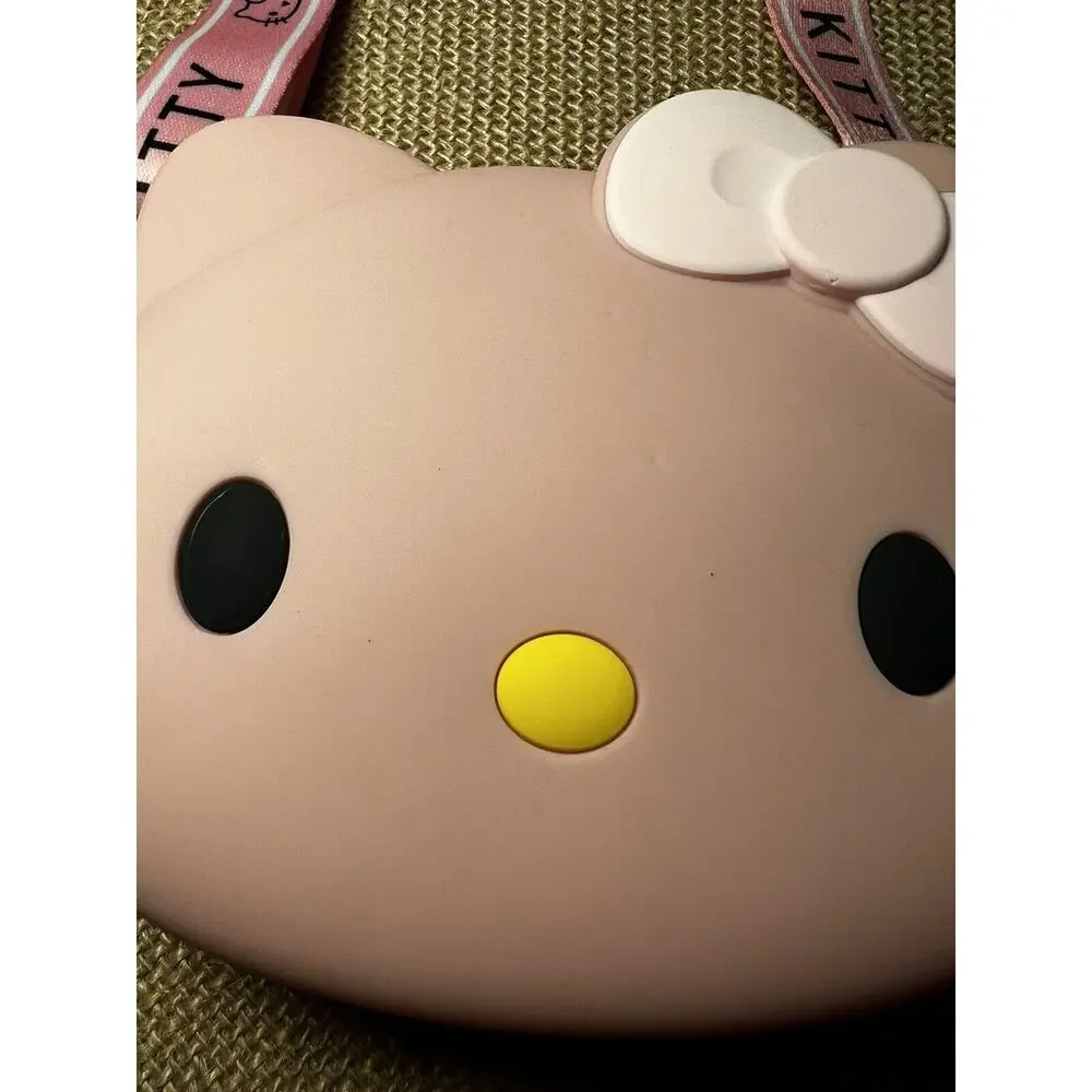 Hello Kitty (For Sale in Japan Only) Mini Pink Silicone Purse